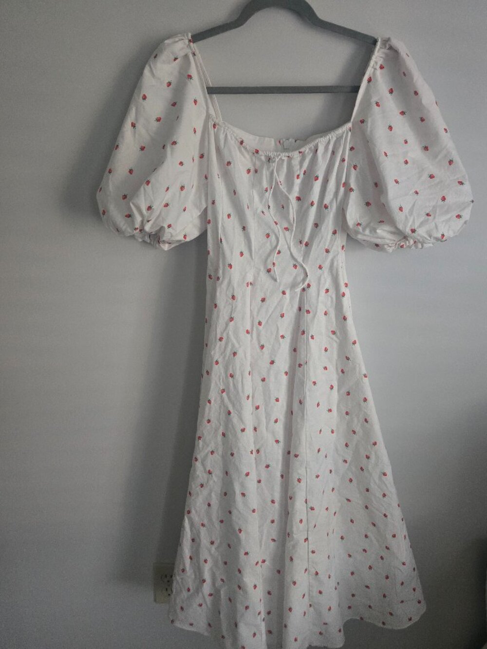 XS Selkie La Fraise Strawberry Day Dress